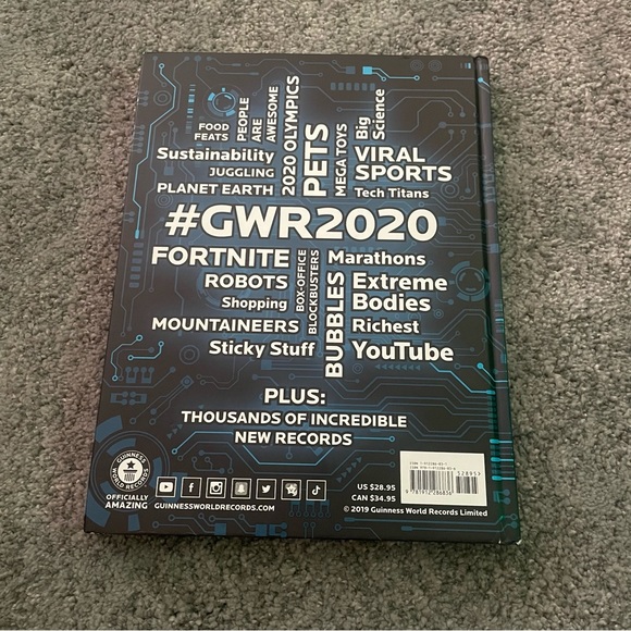 Guinness Book of World Records 2020 Coffee Table Book - Picture 2 of 3